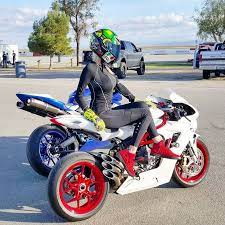 Pin On Motorbike Girls