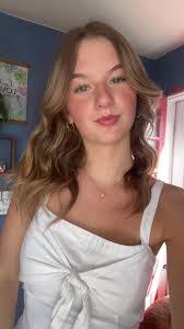 Dawn Highley's Instagram, Twitter & Facebook