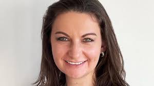 Kimberly Roth's Instagram, Twitter & Facebook