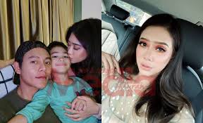 Nelydia senrose dan fatin afeefa sambut hari jadi bertemakan selipar pantai brazil. Fatin Afeefa Kongsi Foto Anak Sulung Bersama Nazim Othman Peminat Doa Agar Disatukan Media Hiburan