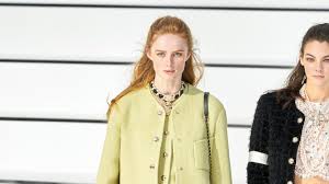 Aug 29, 2021 · to french knit, you'll need a hollow dolly with 4 pegs at the top, a darning needle, crochet hook, scissors, and yarn. Chanel Fall 2020 Ready To Wear Collection Vogue