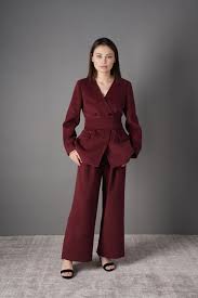 Voera Wool Suit 2-Piece Blazer Pants Set in Burgundy | CIÉLIE – Cielie