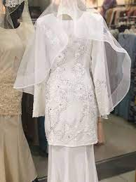 Labuh bajunya jatuh hingga ke lutut dan renda di baju nikah songket juga merupakan lagi satu idea stail baju nikah 2017 yang sesuai untuk anda cuba. Rm320 Set Baju Murah Nikah Melayu Sanding Bertandang Facebook