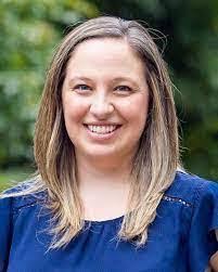 Amanda Moates's Instagram, Twitter & Facebook