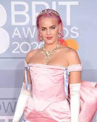 Read on for details about the coaches and other news about 'the voice.' as folks remember, gwen was the judge on season 17 before letting nick take her spot in season 18. Who Is Anne Marie Inside Career Of The Voice Uk New Judge Anne Marie Celebrity News Showbiz Tv Express Co Uk
