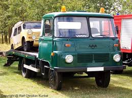Robur Lo 3000 Als Pannenhilfsfahrzeug Bzw Autotransportfahrzeug Mit Geladenem Trabant P 601 Kubel Fotografiert Am 05 09 2009 Ddr Fahrzeuge Ddr Lkw Ddr Autos
