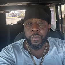 Hey, from Ohio 👋🥰 12:43 5G 3 YOU LOOK FINE ASHAI AS HF1 HF Send Sendachat  a chat