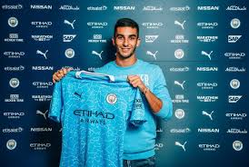 He also went for simpler haircuts during his career like this straightforward boyish haircut which makes him look like he was in high school. Man City S Ferran Torres Admits He Had Wanted To Snub Transfer And Stay At Valencia Irish Mirror Online