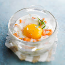 Oeuf Cocotte Leger Au Saumon Fume Recettes Recette Saumon Fume Recette Oeuf Recettes De Cuisine