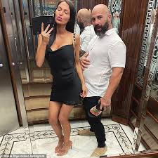 Spam will get you banned. Yummy Mummies Star Maria Di Geronimo Shares Clip Of Daughter Three In Tears Over Bushfire Crisis Daily Mail Online