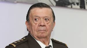 Chabelo has always looked after his peers and was a union leader for years until he became disenchanted with the political side of showbiz. Supuesto Paparazzi De Chabelo De Hace 70 Anos Se Hace Viral