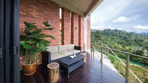 With a stay at ērya by suria janda baik in janda baik, you'll be 12.4 mi (20 km) from genting skyway and 17 mi (27.4 km) from genting highlands theme park. This House Is As Undulating As The Hills It Sits Among