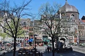 Coteaux de la citadelle, montagne. The Best Bars In Liege Belgium