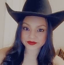 If you're feeling neck, shoulder, or mid-back pain throughout the day,  here's something important to know 👇 Side-to-side stretching can actually  irritate sensitive trigger points in the upper traps, levator scapulae,  rhomboids,