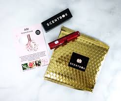 The heart is made up of floral notes rose, lily of the valley and vanilla orchid. Scent Box February 2020 Subscription Box Review 50 Off Coupon Hello Subscription