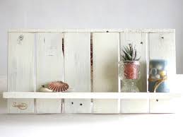Wandregal Aus Palettenholz Weiss Badregal Holz Palettenwand Palettenholz Altholz Regal
