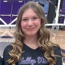 Elise Langley's Instagram, Twitter & Facebook