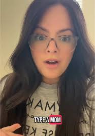 Beverly Thompson (@bev_bibs)