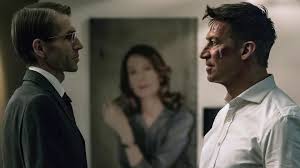 Jana liekam (paula beer) in bad banks. Die Harteste Wahrung Zdfmediathek