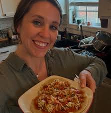 🫓🍓It's the simple joys…homemade pizza