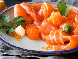 Entrée saumon fumée noël : découvrez nos recettes !