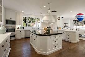 Profile for Leslie Manson, Real Estate Representative-RE/MAX Camosun