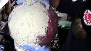 Step 5 allow the adhesive to dry before turning the ball over to the other side. How I Make Hollow Concrete Garden Spheres Balls With Quikwall The Mesh He Used Is Permabase 2 In Cement Board F Garden Spheres Concrete Garden Concrete Crafts