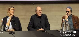 His career was jumpstarted by his first three successes, un sacco bello (1980), bianco, rosso e verdone. Carlo Verdone A Mestre Presenta Il Suo Nuovo Film Si Vive Una Volta Sola