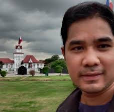 Julius Mercado's Instagram, Twitter & Facebook