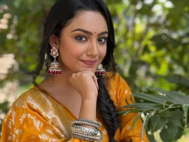 Mumbai Actress Sanchita Ugale Suicide | Film Chhaava