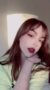 Annie Magee's Instagram, Twitter & Facebook