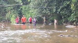 Hari ketiga perintah kawalan pergerakan diperketatkan dilaksanakan di kampung sungai lui, hulu langat menyaksikan drone. D Lui Homestay Hulu Langat Selangor Cari Homestay