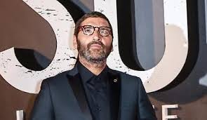 Nicholas salvatori portrays young alberto in seasons two and three. Ha Devastato L Hotel E Picchiato Una Donna Lo Zingaro Di Suburra Va Fuori Di Testa Arrestato Libero Quotidiano