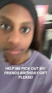 OMG IT CUT OUT BUT WHICH BAG FROM ARTSUNSAC SHOULD I DO??