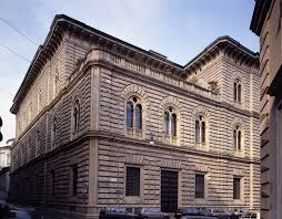 Was an italian banking group. Gara A 5 Per Gli Npl Di Intesa Sanpaolo Requadro