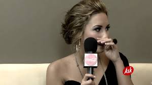 This edition brings, in addition to all the successes of the cd. Camp Rock Star Demi Lovato Answers Fan Questions 2010 Ama Youtube