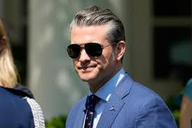 Gill Keller's Instagram, Twitter & Facebook