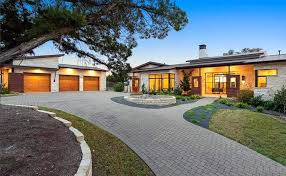 Undoubtedly the best carport design would be the one that sits between the house and a detached garage. Attached Vs Detached Garage Pros Cons Designing Idea