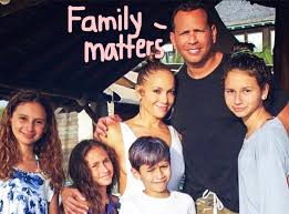 Lopez gave birth to twins february 22, 2008. Jennifer Lopez Alex Rodriguez S Kids Played A Big Role In Keeping The Couple Together Perez Hilton News Nation Usa