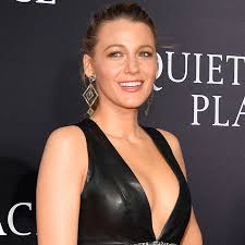 Anna kendrick was so relatable in this movie because i too would not think twice kissing henry golding even if i already have a kid. A Simple Favor Movie Cast Popsugar Entertainment