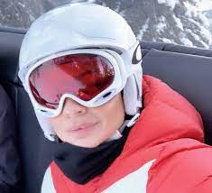 Pin By Nayara Scheffer On Ski Oakley Sunglasses Sunglasses Bicycle Helmet