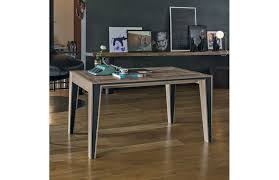 Alloro 140 nardi table, extensible up to 210 cm, with top made in dureltop with a thickness of 25mm and painted aluminum legs. Extensible Table Exodus 140