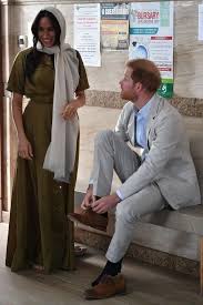 How to watch oprah interview with harry and meghan in south africa. Prince Harry Needs To Take His Shoes Off As He Is Entering South Africa Old Mosque Because His Wife Covered Prince Harry Meghan Markle Prince Harry And Megan