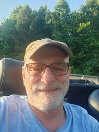 What a beauty I just found. An essence of Two Topgun movies. Have a look!  🤝👍🫡 Cheers guys, and yes we "...feel the need for speed!" 🙌