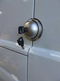 1 Cadenas Antivol Pour Les Portes Ar Ou La Porte Laterale Ptac, poids à vide et sécurité. 1 cadenas antivol pour les portes ar