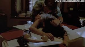 Dans last seduction, la comédienne linda fiorentino représente l'achétype même de la femme fatale, qu'elle jouera à nouveau dans jade. Linda Fiorentino The Last Seduction The Last Seduction Celebrity Posing Hot Nude Topless Hot