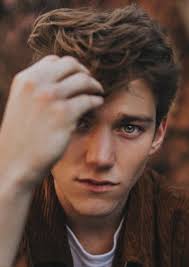 Fan Casting Harris Dickinson as Mike Ryerson in Salem's lot