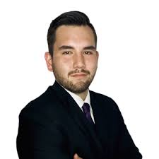 Cole Squire's Instagram, Twitter & Facebook