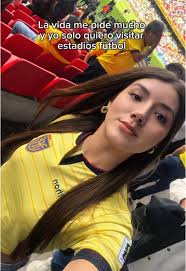 Guerreras Albas: La Vida de una Futbolista Femenina