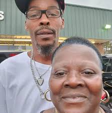 Treat mom to a Margarita this #MothersDay At Mezcalito ! She deserves it!  ❤️FREE DESSERT FOR ALL MOM'S❤️ ALL MAMALONAS MARGARITAS $5 OFF FIRST 25  Mom's Receive a GIft card!